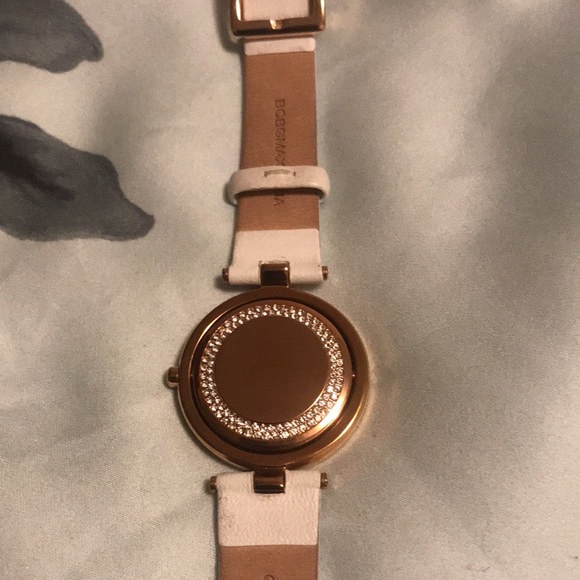 White BCBGMAXAZRIA watch - Picture 6 of 9